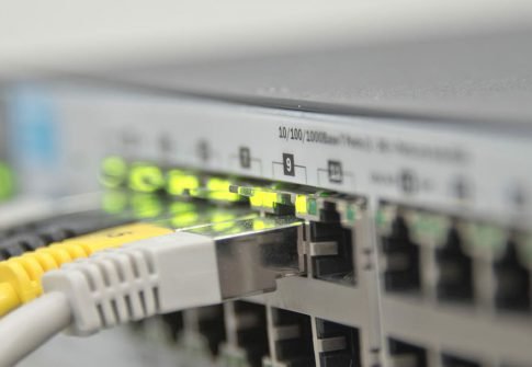 ethernet-switch-network-it